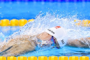 远射破局！尼科与多库世界波创历史，曼城客场力克利物浦