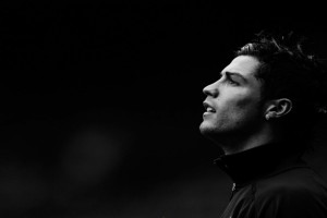 中超联赛第15轮，上海海港3-1力克山东泰山，武磊梅开二度领跑射手榜