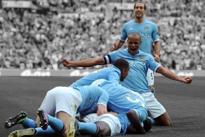 国乒包揽世乒赛五冠 马龙樊振东巅峰对决引热议